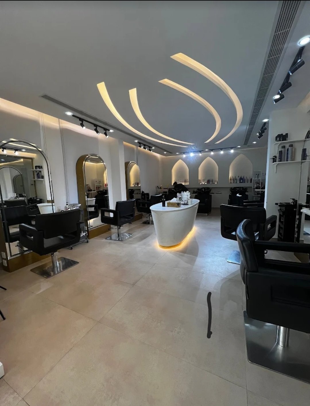 Lavelle Beauty Lounge