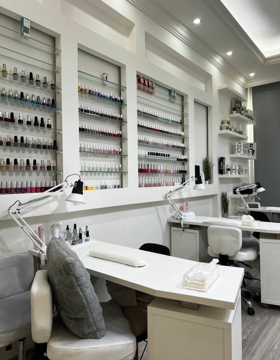 La Meera Beauty Lounge and Spa