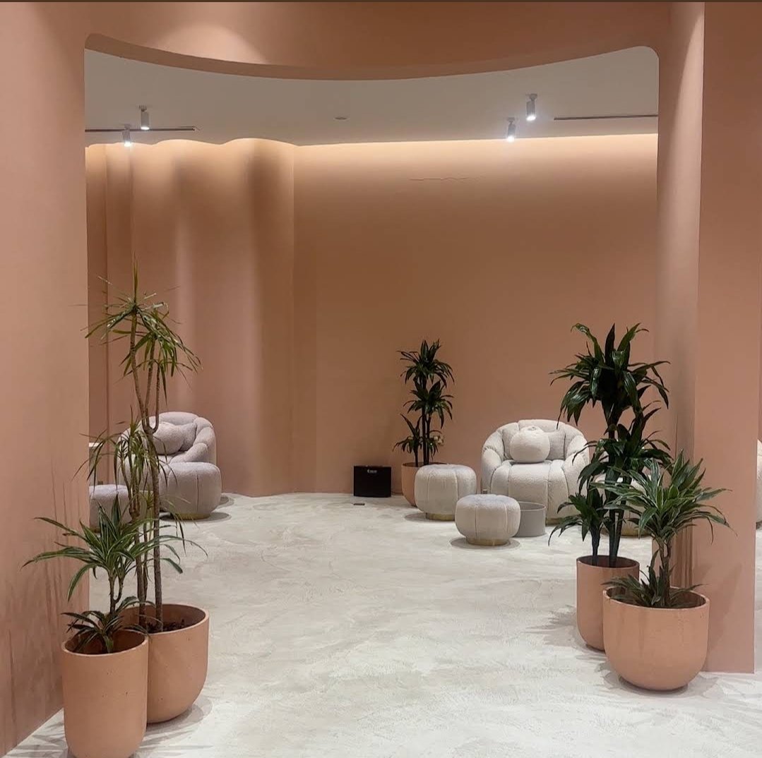 Brush and Blush Beauty Parlour - Al Markhaniyyah