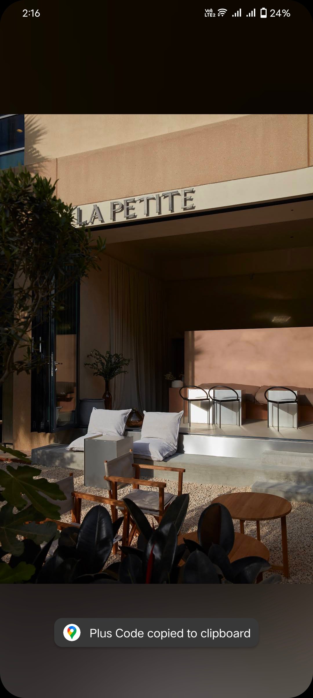 LA PETITE