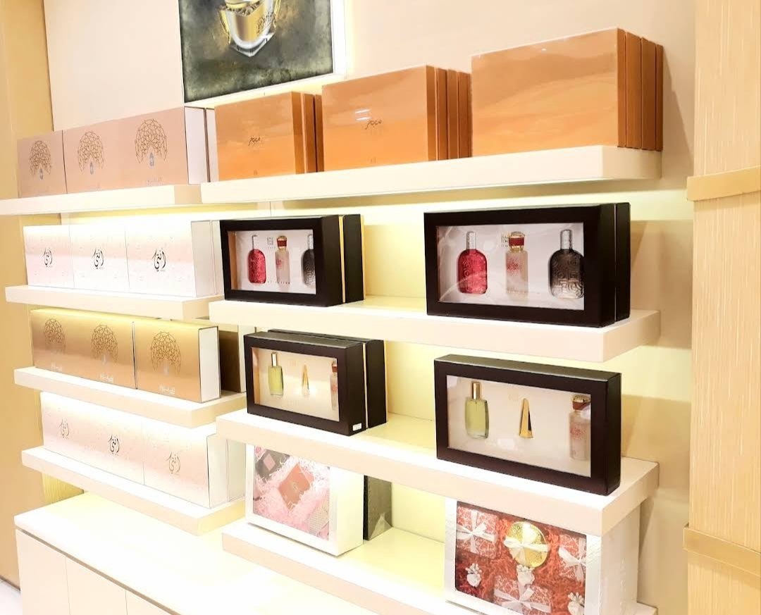 Ahmed Al Maghribi Perfumes أحمد المغربي للعطور