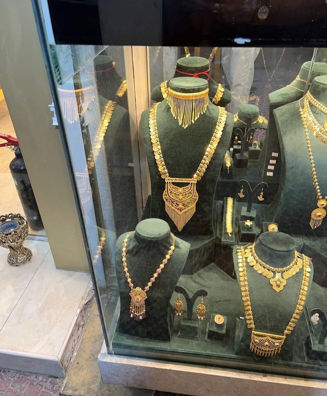 Al Waleed Jewellers Alain