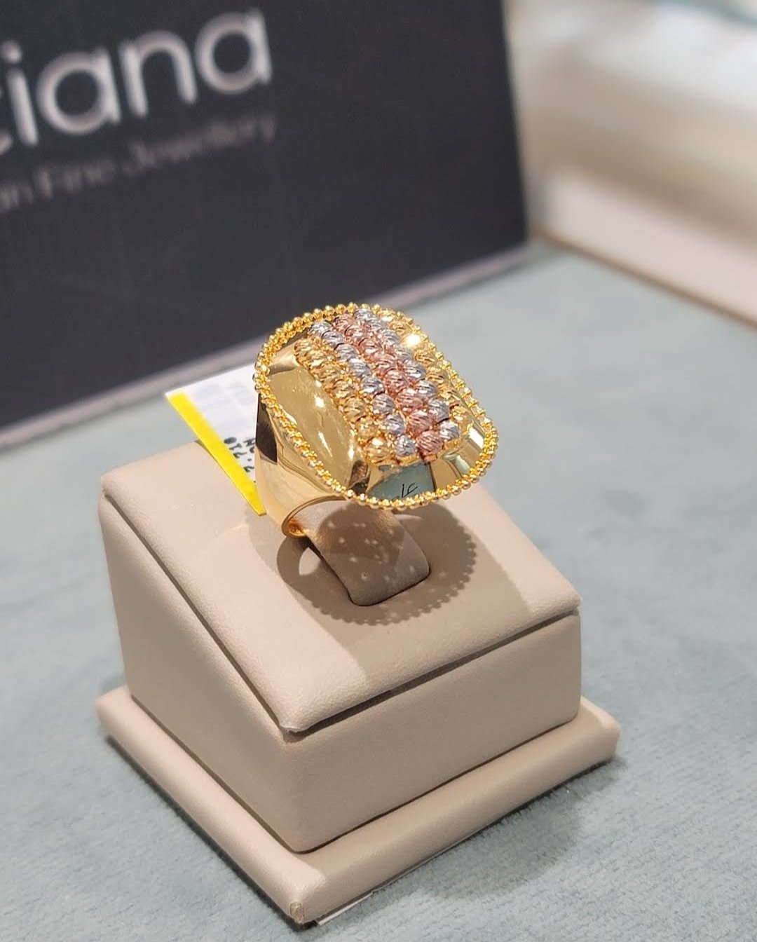 Pure Gold Jewellers – Bawadi Mall