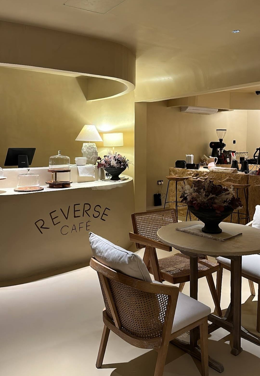 Reverse Cafe | ريفيرس كافيه
