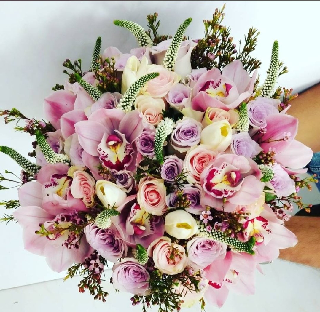 Queen Gallery Flowers