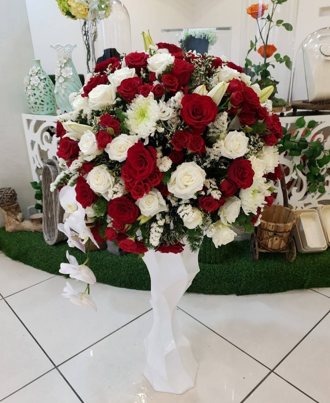 Maxmara Flowers